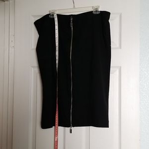 Zip front skirt